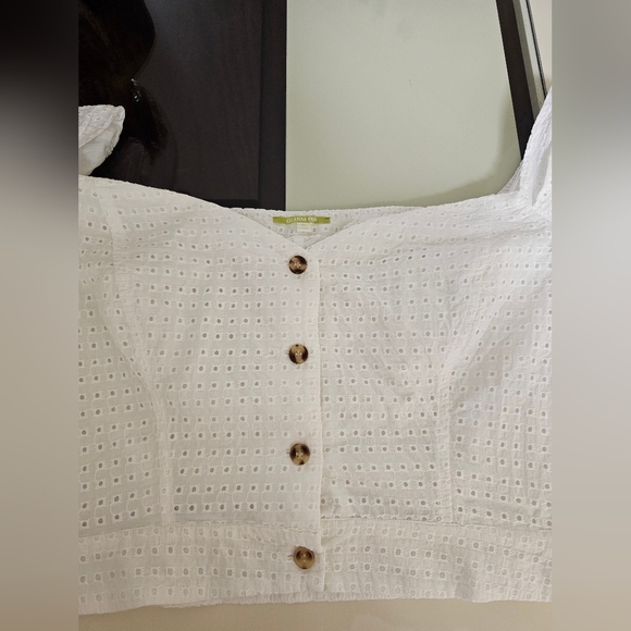 SOLD.Gianni Bini Eyelet Paloma Crop Off The Shoulder Top. Size XL. - Picture 8 of 10